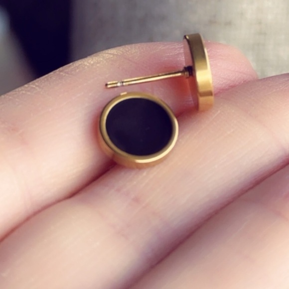 14k Gold Plated Stainless Steel Round Black Studs 10mm - Picture 3 of 11